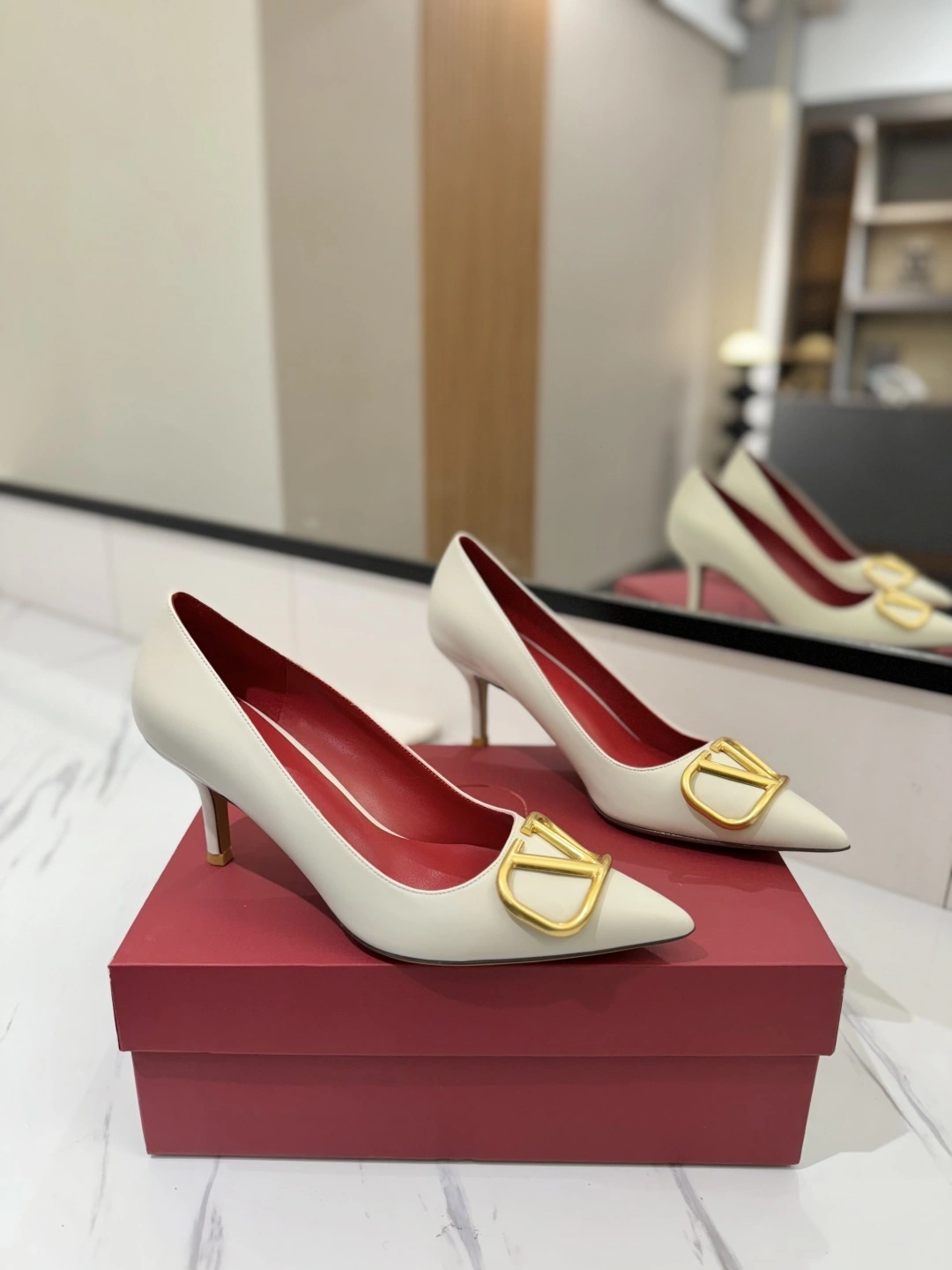 COCO-- V1859ti9o 4W2S0EN0DSHI16 Heel height：7.5CM goatskin Calfskin item:E-X138C3023